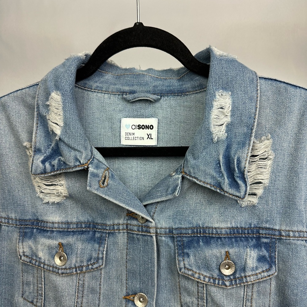 Ci Sono Distressed Light Wash Denim Jacket Women’s XL Casual Layering - Picture 2 of 7